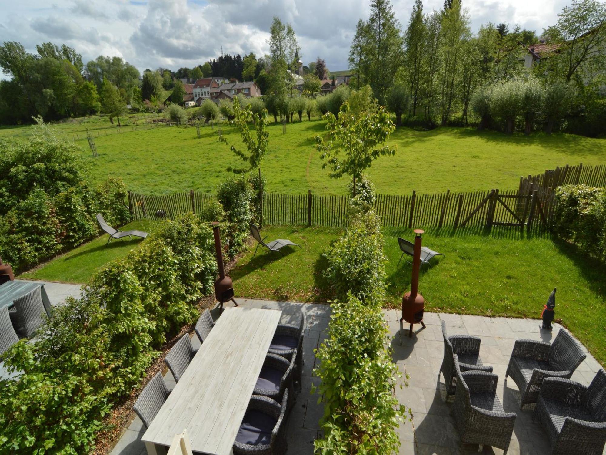 Stunning Holiday Home Near Forest In Slenaken Esterno foto