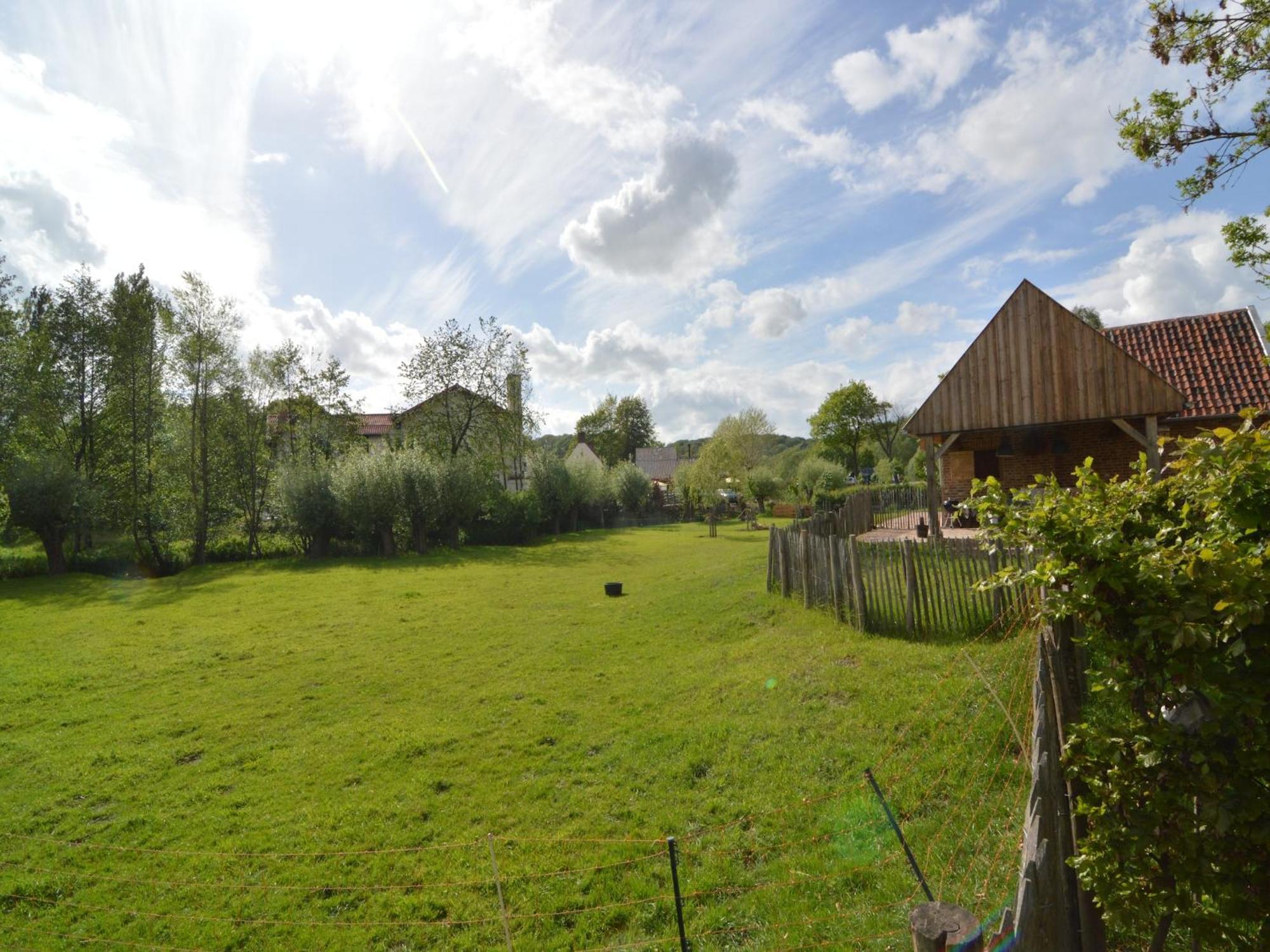 Stunning Holiday Home Near Forest In Slenaken Esterno foto