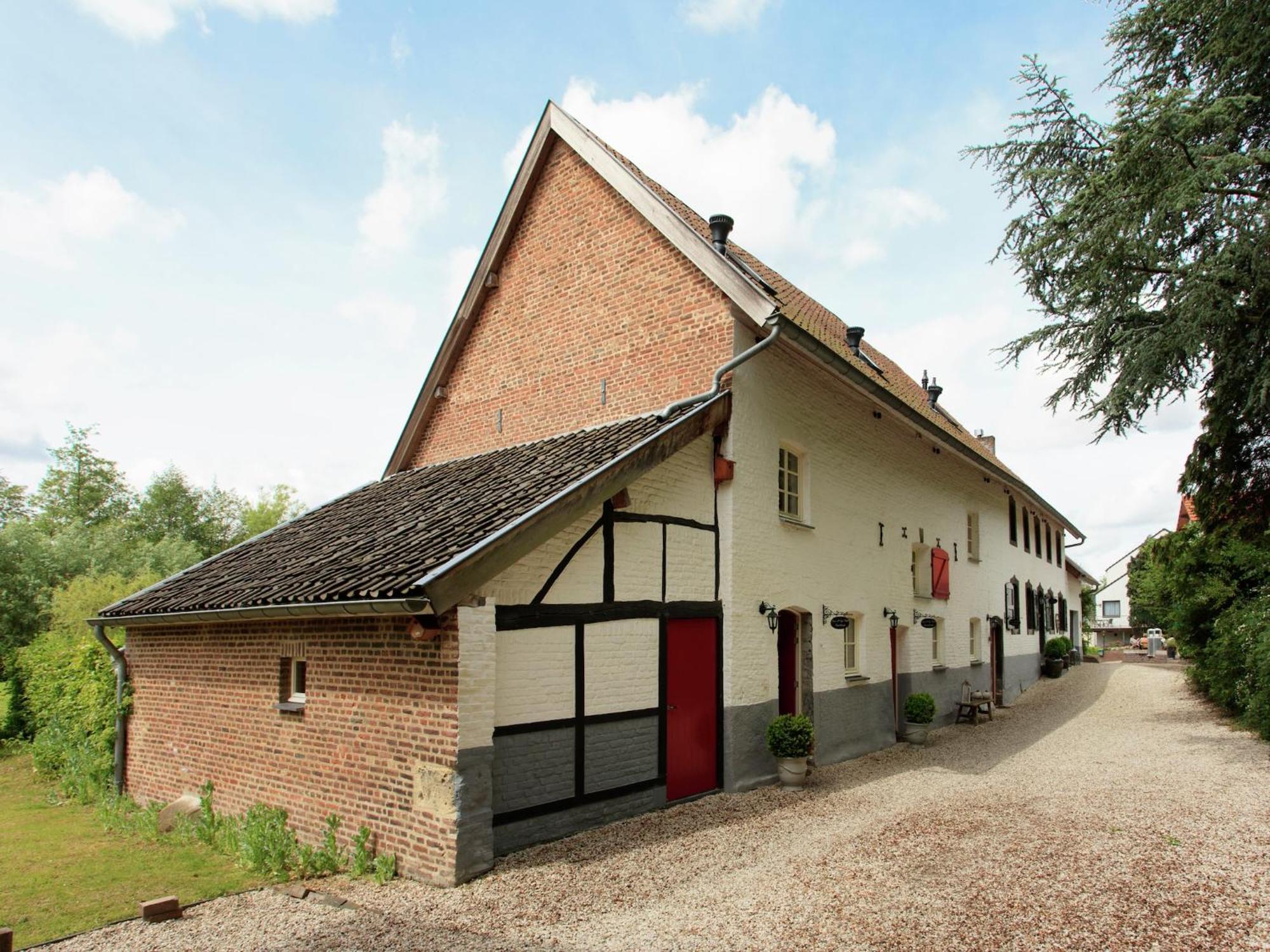 Stunning Holiday Home Near Forest In Slenaken Esterno foto